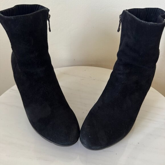 Blondo Loann Ankle Booties, AquaProtect Black Suede, Size 7.5 - Picture 6 of 15